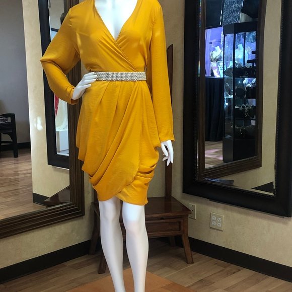 MISSGUIDED MUSTARD RUCHED SIDE DRESS NWT - Picture 3 of 8